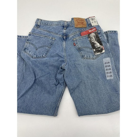 Vintage Levi's Men's 550 Relaxed Fit Jeans, Light Stonewash, 33W x 32L NWT - Picture 6 of 8